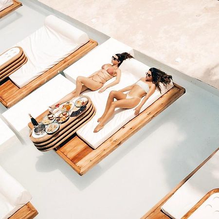 Le Saint Tropez Hotel Kidoti ภายนอก รูปภาพ