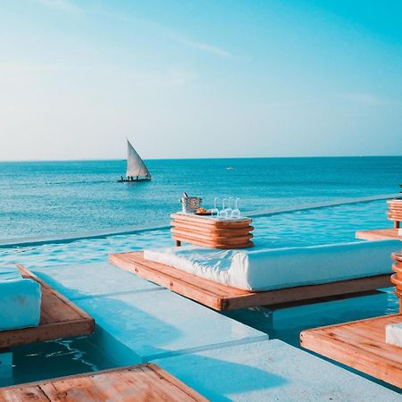 Le Saint Tropez Hotel Kidoti ภายนอก รูปภาพ