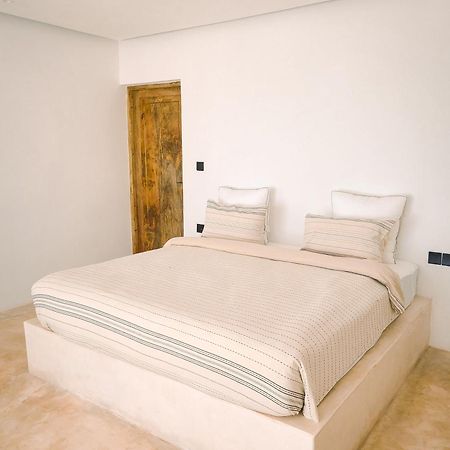 Le Saint Tropez Hotel Kidoti ภายนอก รูปภาพ