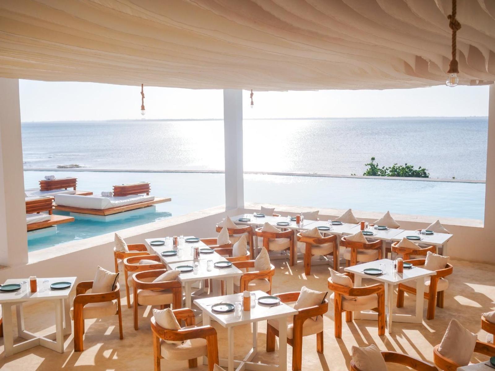 Le Saint Tropez Hotel Kidoti ภายนอก รูปภาพ